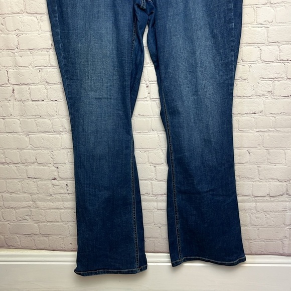 Lane Bryant Genius Fit Bootcut Jeans - Picture 3 of 15
